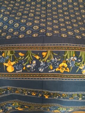Vintage Provence Cotton Print Fabric 57 "wide x 6.2 Yards Blue NWOT